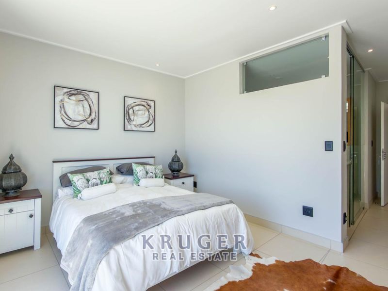 EXCLUSIVE OCEANFRONT PENTHOUSE | WATERFRONT - SWAKOPMUND - Photo 9
