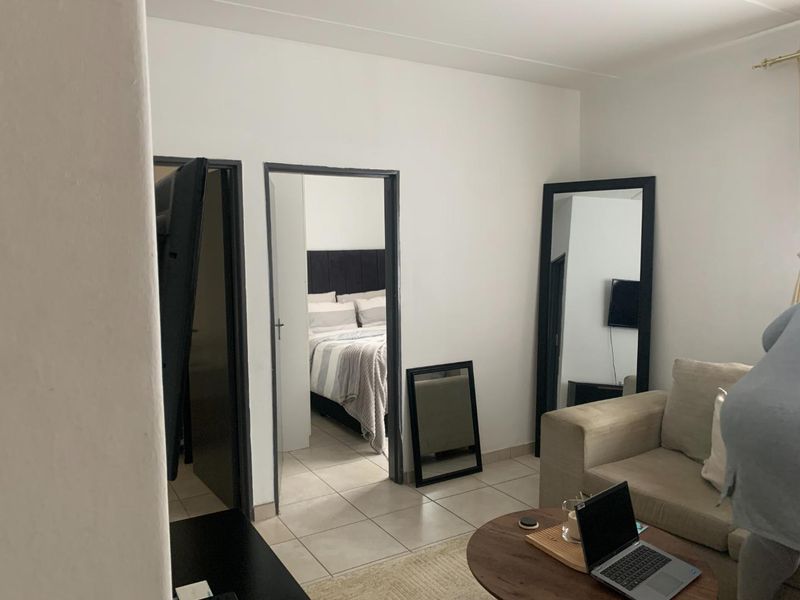 2 bedroom apartment fir sale in Jabulani Manor Soweto - Photo 7