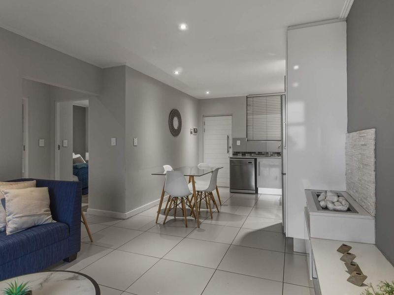 Experience elevated city living in the heart of Rosebank. - Photo 5