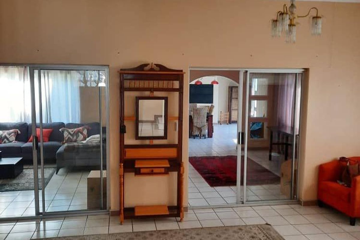 🏡 FOR SALE: Modern Townhouse in Olympia – NAD 3,255,000 (Negotiable, Excl. Costs) - Photo 5