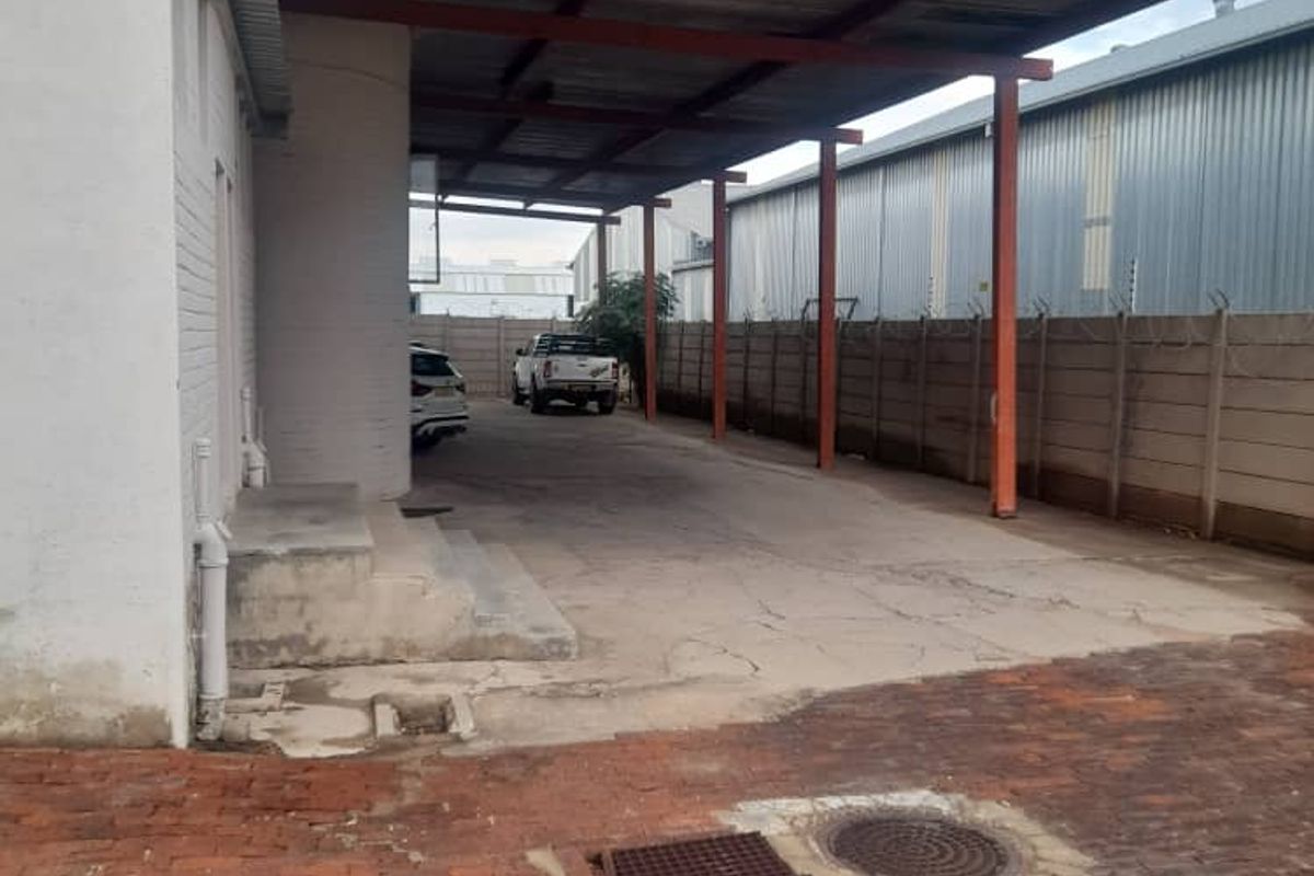 Unleash Business Potential: 2,969 Sqm Prime Space Awaits! - Photo 2