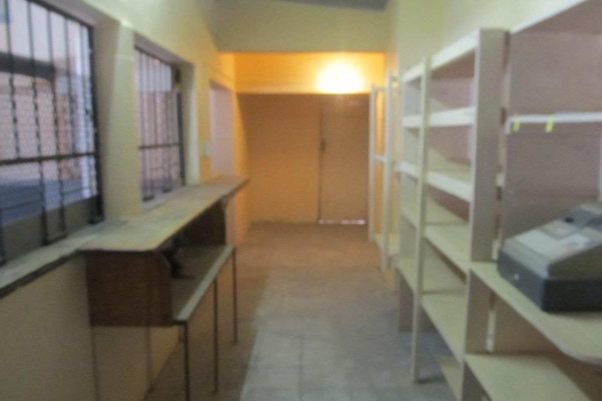 BUSINESS PREMISES FOR SALE - HENTIESBAY - Photo 4