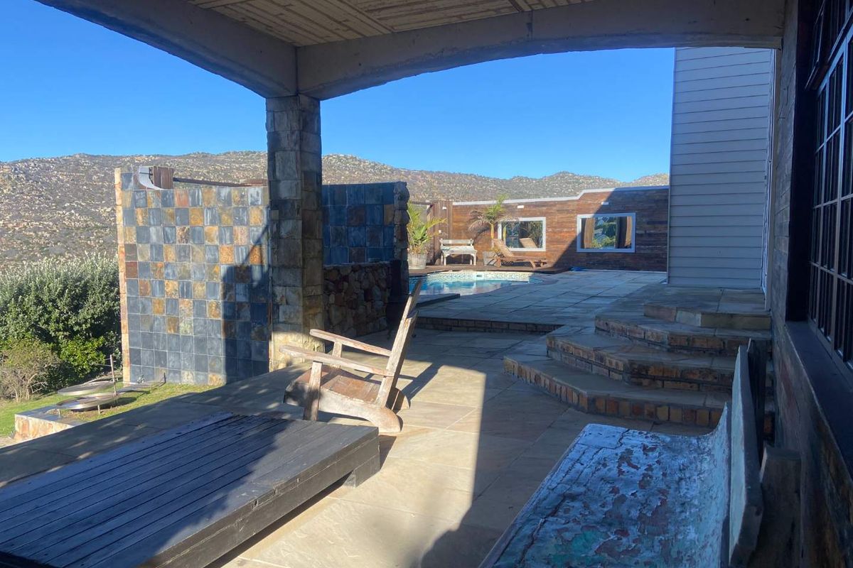 Fully Furnished Home in Glencairn Heights - Photo 5