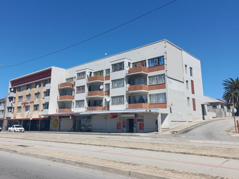 Investment opportunity! Multi-Unit Residential Property with Retail Outlets - Photo 2