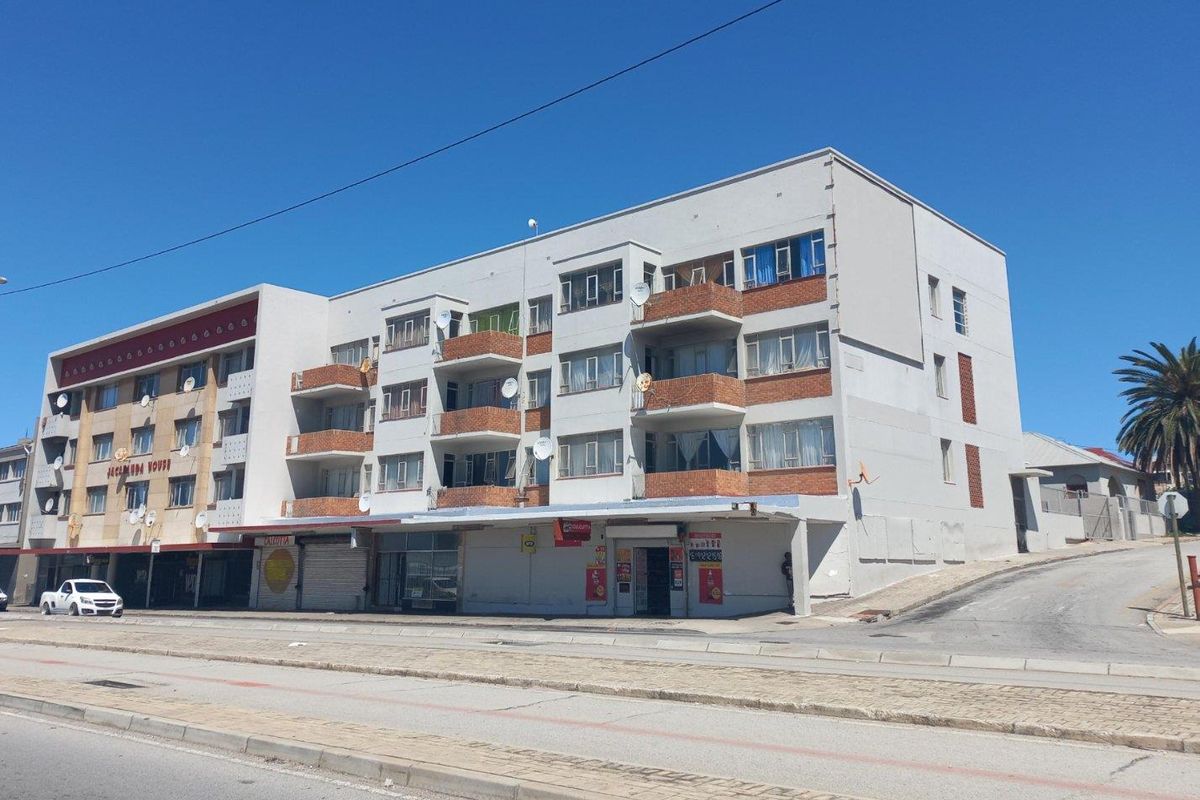 Investment opportunity! Multi-Unit Residential Property with Retail Outlets - Photo 2