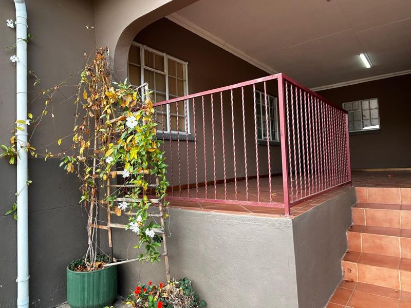 OFFERS WELCOME! Move-In Ready Gem: Spacious 3-Bedroom in Secure Village! - Photo 5