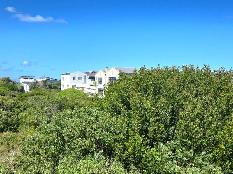 Plot-and-plan: Modern three-bedroom coastal home in Klipfonteyn I blending luxury, open-plan design, and nature’s tranquility. - Photo 5