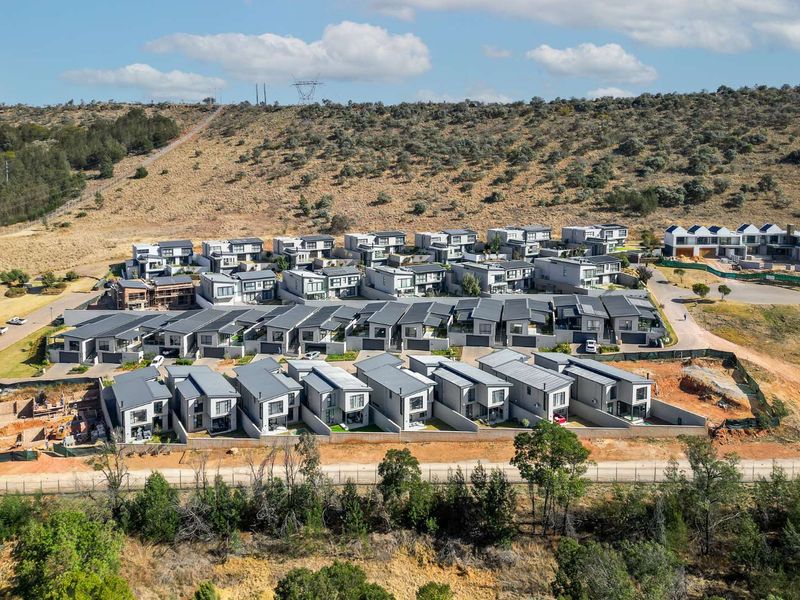 Vacant Land for Sale – Corner Stand with Magnificent Views - Photo 2