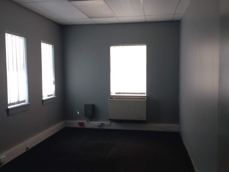 Office vacancy near Greenacres, available immediately! - Photo 3