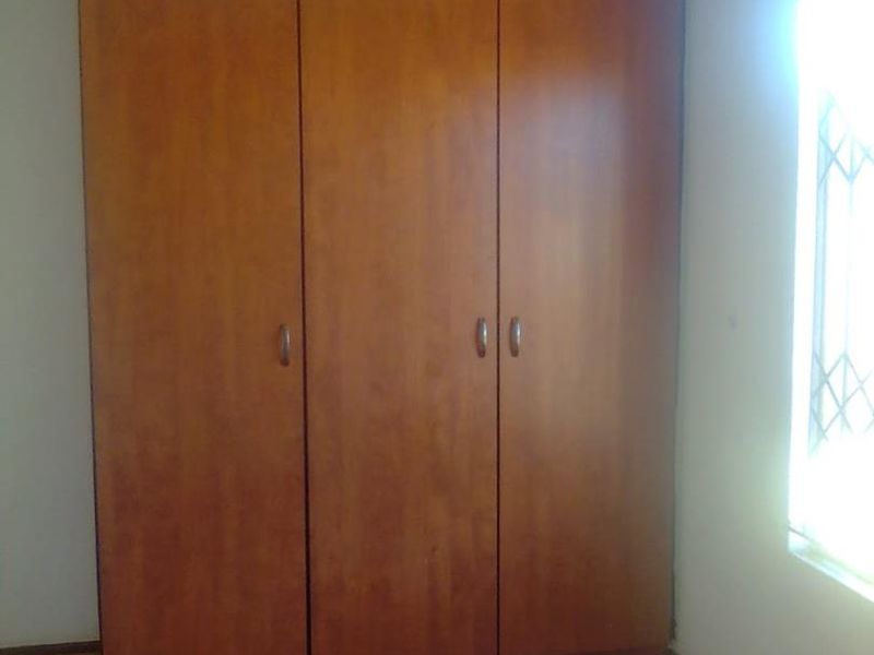 3 Bedroom House - Photo 7