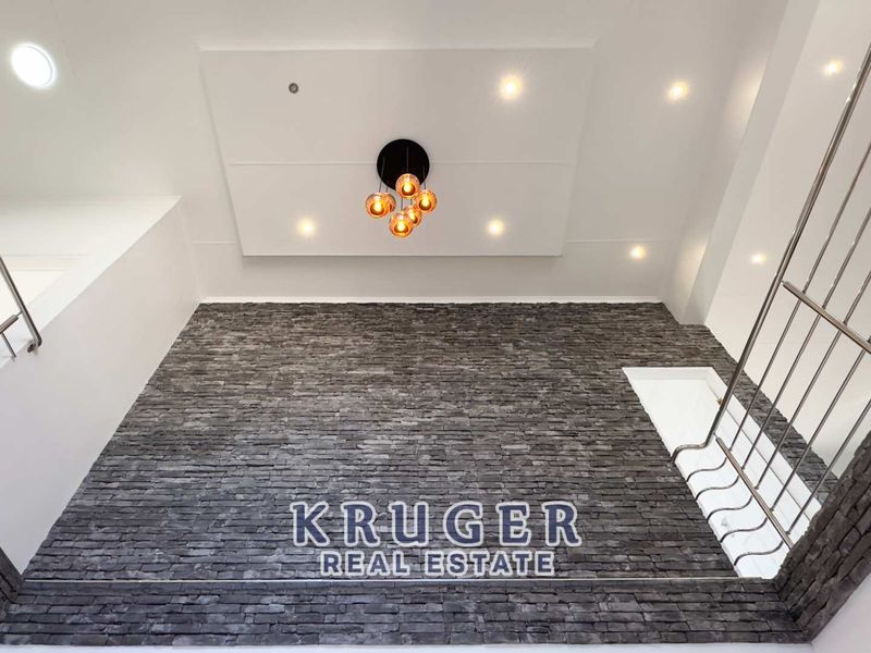 A MASTERPIECE WITH FLAT FOR SALE IN SWAKOPMUND MILE 4, EXTENSION 1 - Photo 6