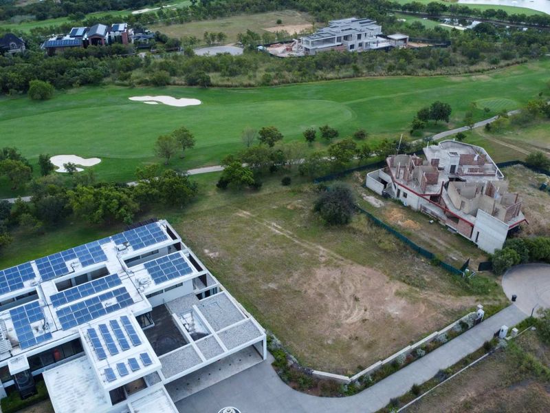 Exceptional fairway-listed stand in Steyn City, perfectly positioned to enjoy sweeping views of the 13th hole. - Photo 7