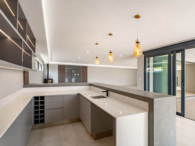 Brand-New Five-Bedroom Masterpiece For Sale in Waterfall Country Estate - Photo 8