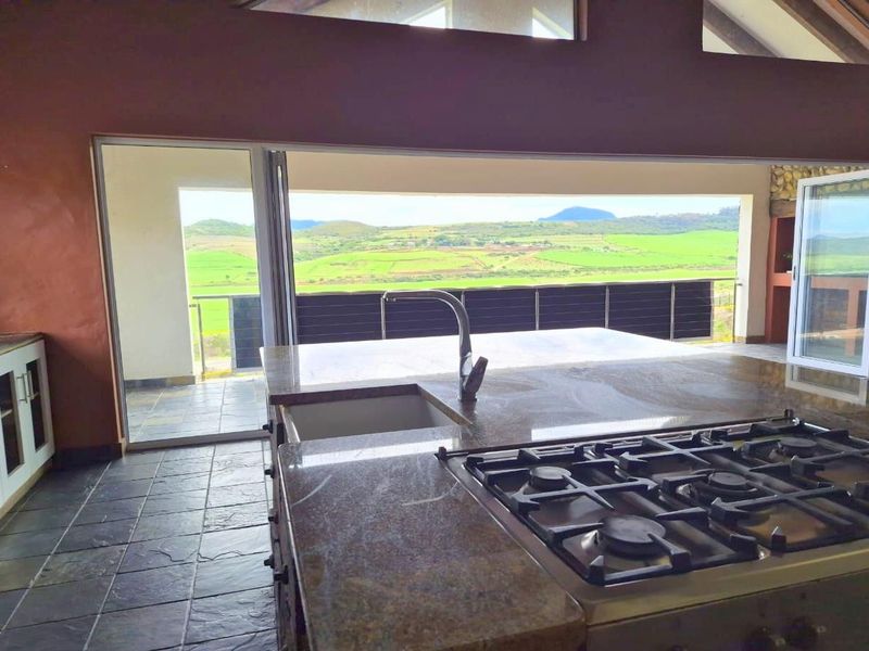 Exceptional Family Home in Reebok: A Perfect Blend of Rustic Charm and Contemporary Sophistication - Photo 6