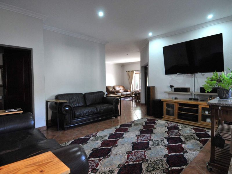 A Buyers Haven In Lynnwood Glen - Photo 10