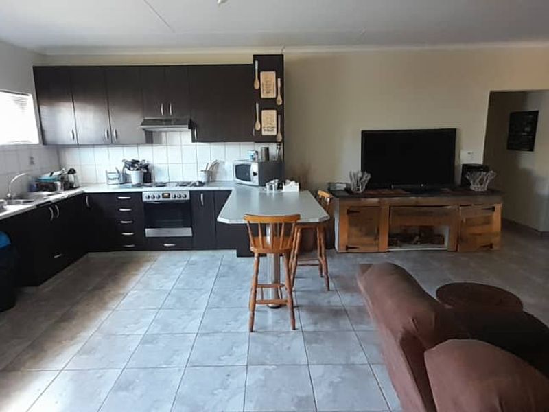 Cheaper living in Okahandja - Photo 9