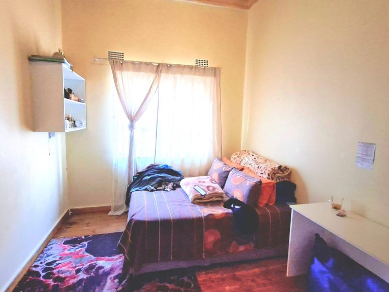Income generating property - Photo 6