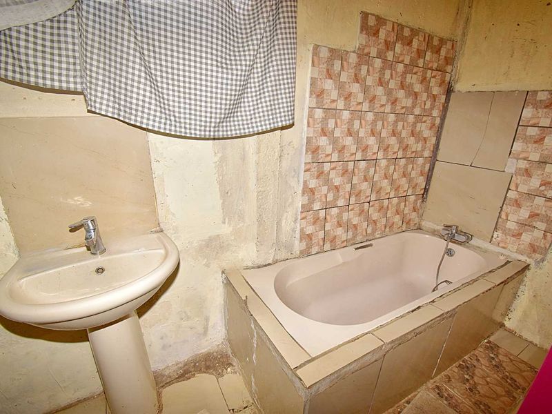 Starter Home - Photo 7