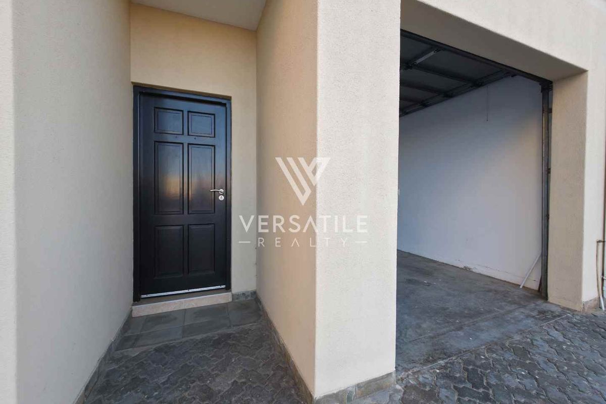 Town House For Sale - Photo 2