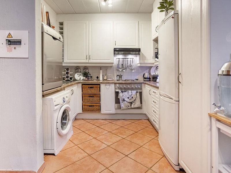 Townhouse with huge garden in the popular Highveld area - Photo 10