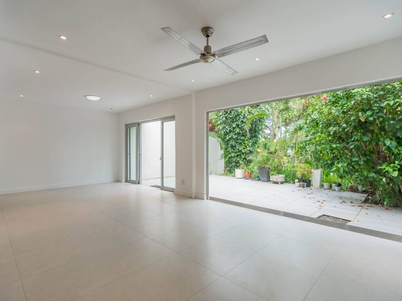 HENDRA - BEAUTIFUL JUST RENOVATED 4 BEDROOM DUPLEX WITH DIRECT ACCESS TO THE BEACH - Photo 8