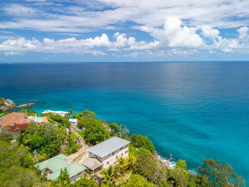 Newly built villa in prime ocean facing position - Photo 6
