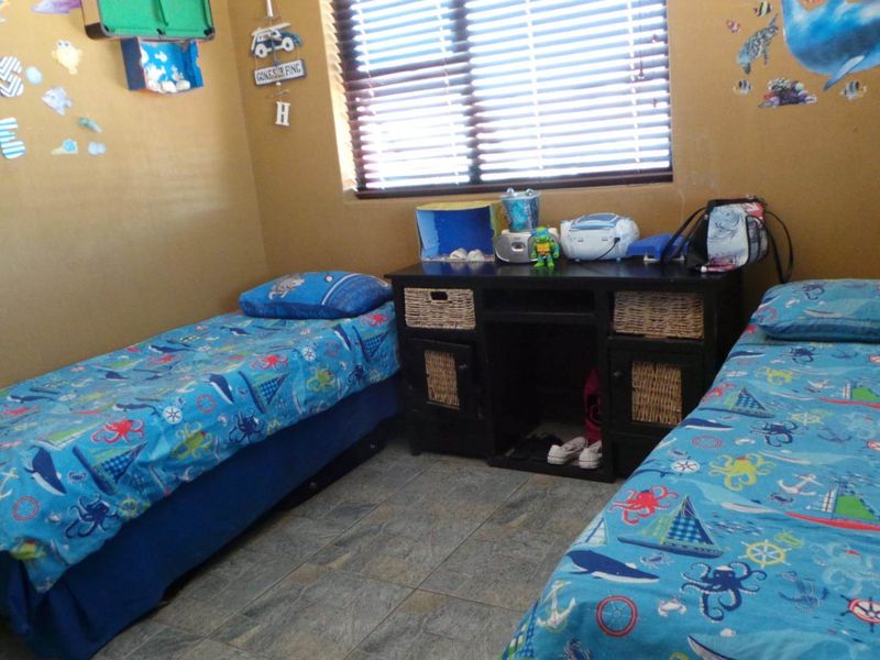Perfect for the large family and the entertainer! - Photo 10