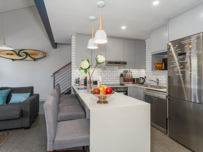 Modern 2-Bedroom Apartment with Mountain Views | The Chesterfield - Photo 7