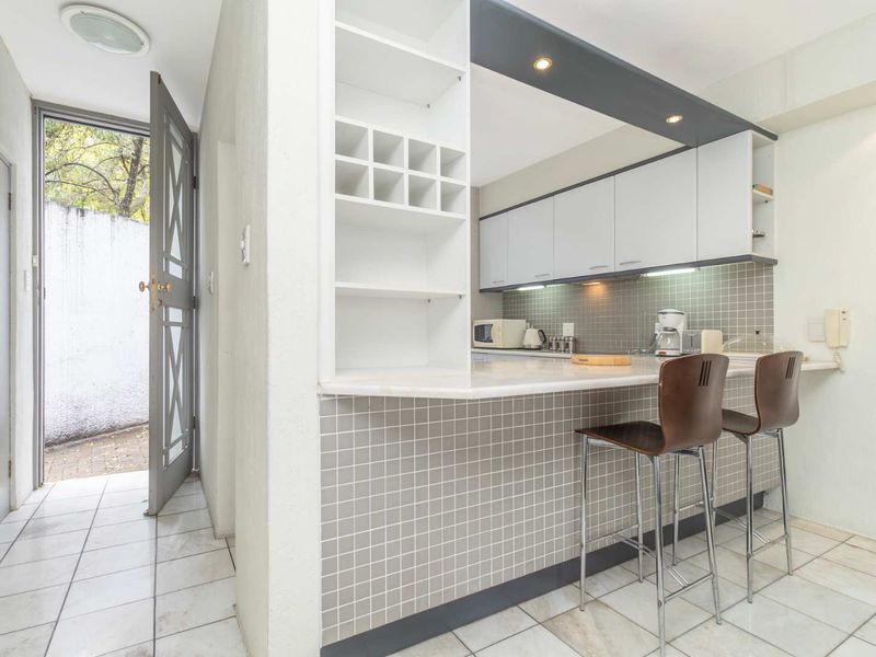 Furnished Duplex Townhouses to Let in Saints Manor, Lyme Park - Photo 7