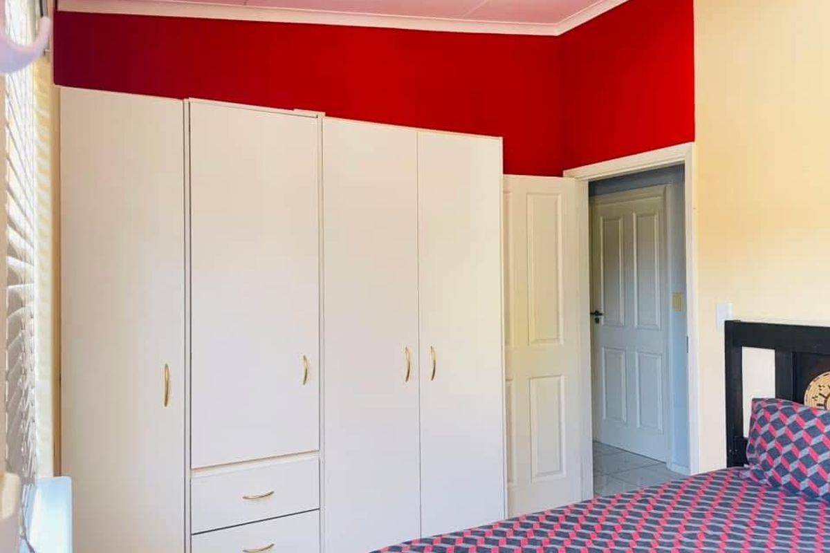 Furnished Guesthouse for sale in Walvisbay, Narraville - Photo 4