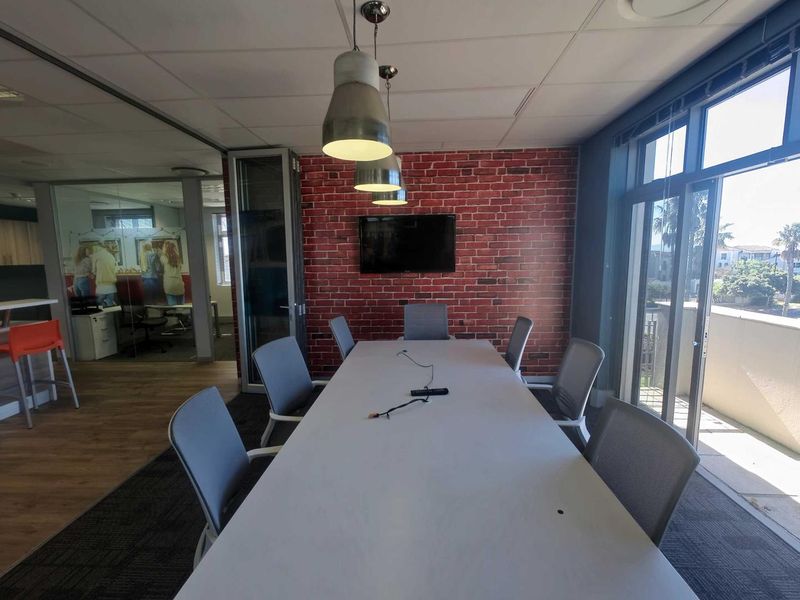 Turnkey 137m2 Plug-and-Play Office | Grosvenor Square, Century City - Photo 7