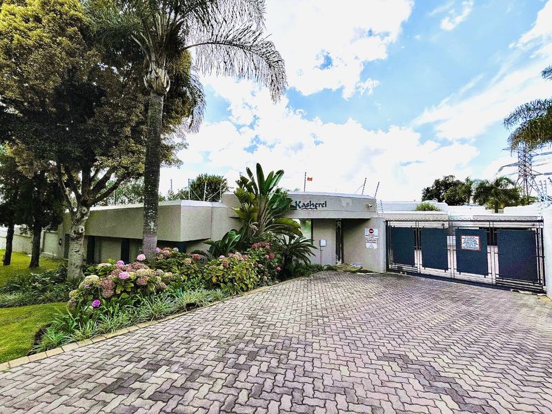 Serene Living in a Charming Fully Furnished Home in Benmore Gardens - Photo 2