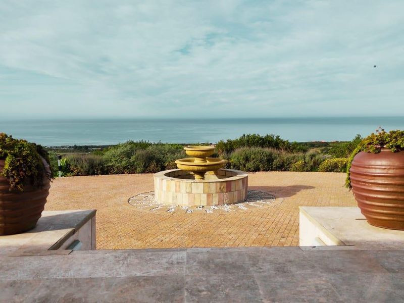 A Private Coastal Sanctuary | Where Luxury, Space & Family Comfort meet - Photo 7