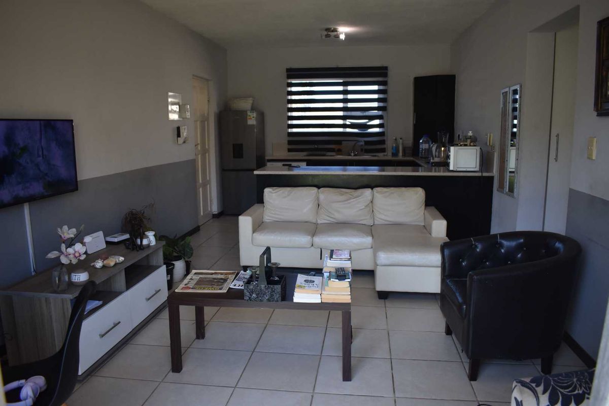 Invest in the Best! - Photo 3