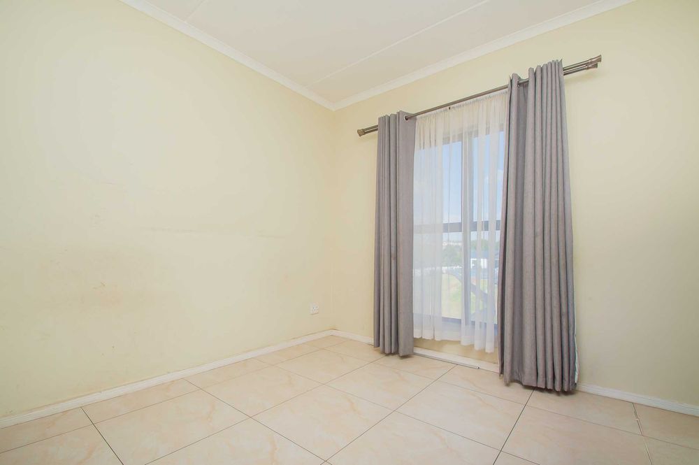 2nd Bedroom overview