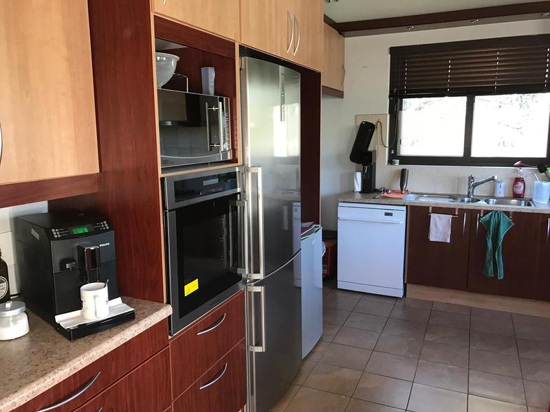 Elegant German-Inspired Residence | Prime Ludwigsdorf Address - Photo 3