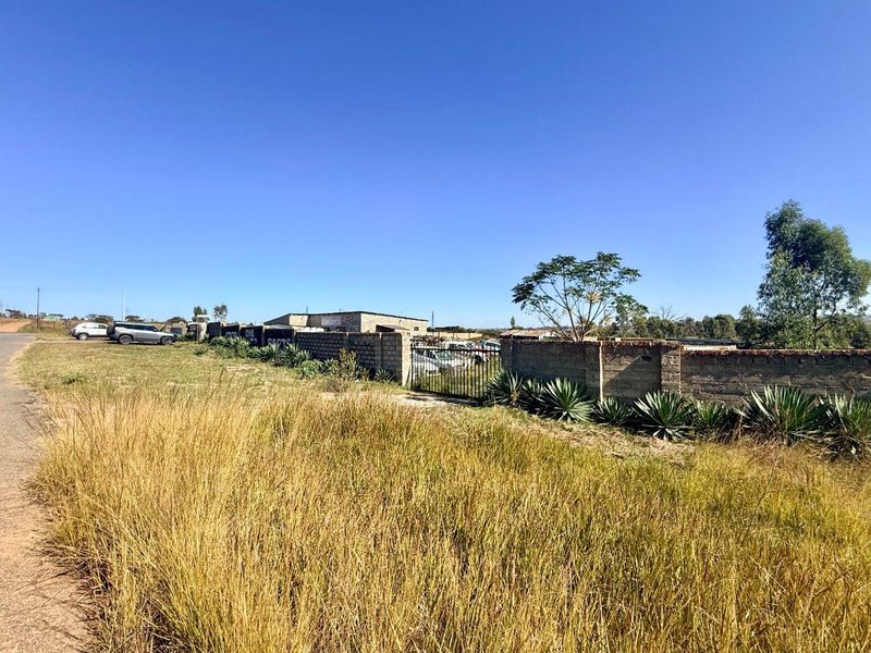 Commercial Property for sale 5 kilometers from Vryheid - Photo 1