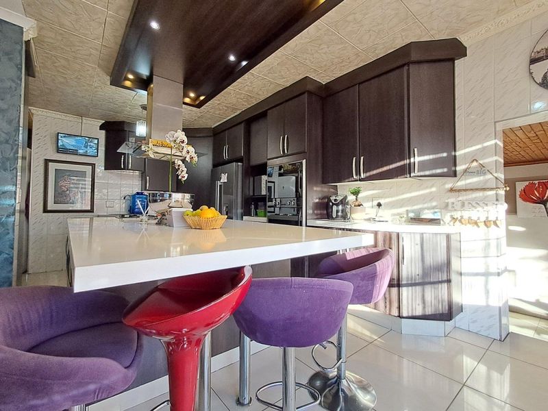 4 Bedroom House for sale in Albemarle - Photo 9