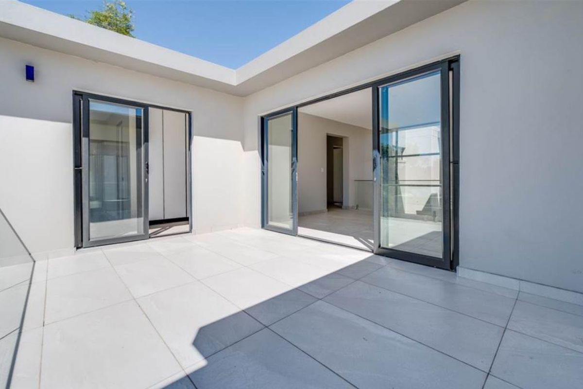 A Unique Opportunity to Shape Your Own Statement of Modern Luxury in Bryanston East - Photo 3