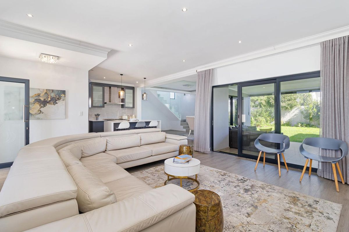 Spacious Family Living in Prestigious Sagewood Security Estate - Photo 3