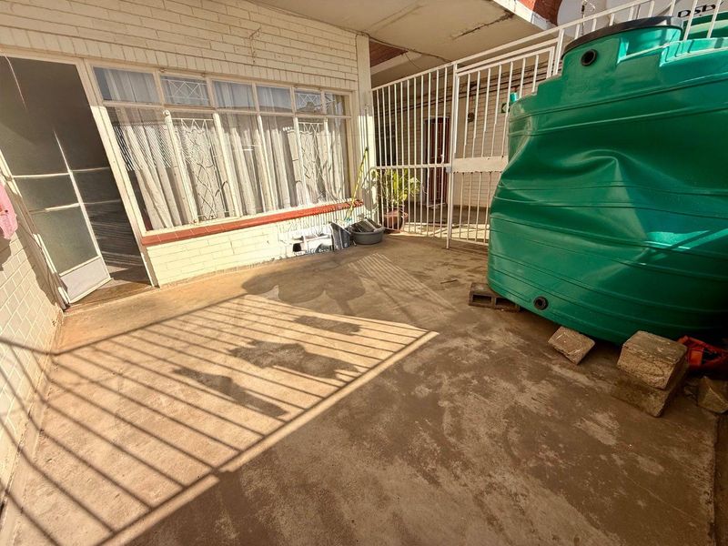 3 bedroom flat for sale in Vryheid - Photo 3