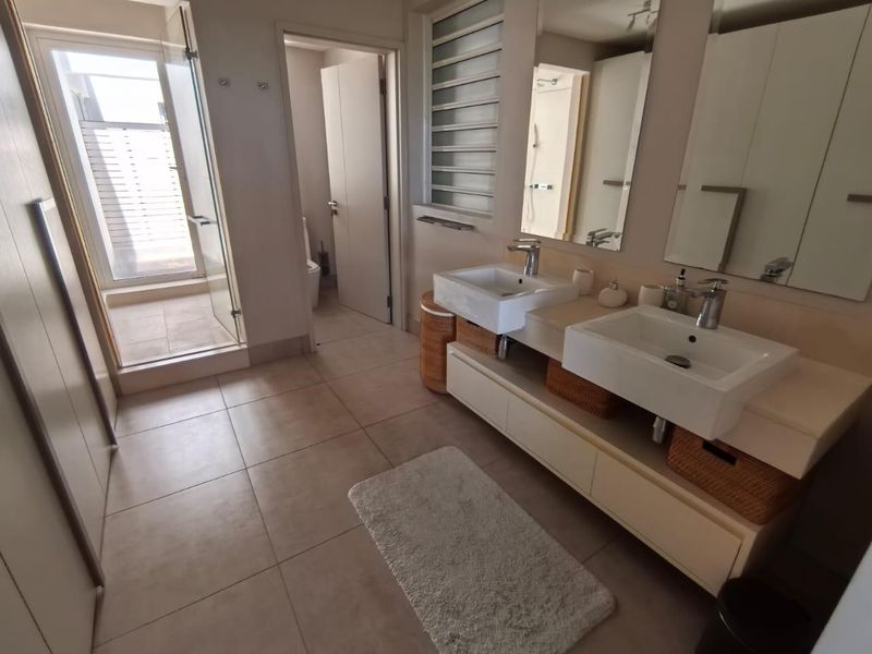 BEACHFRONT VILLA - Photo 8