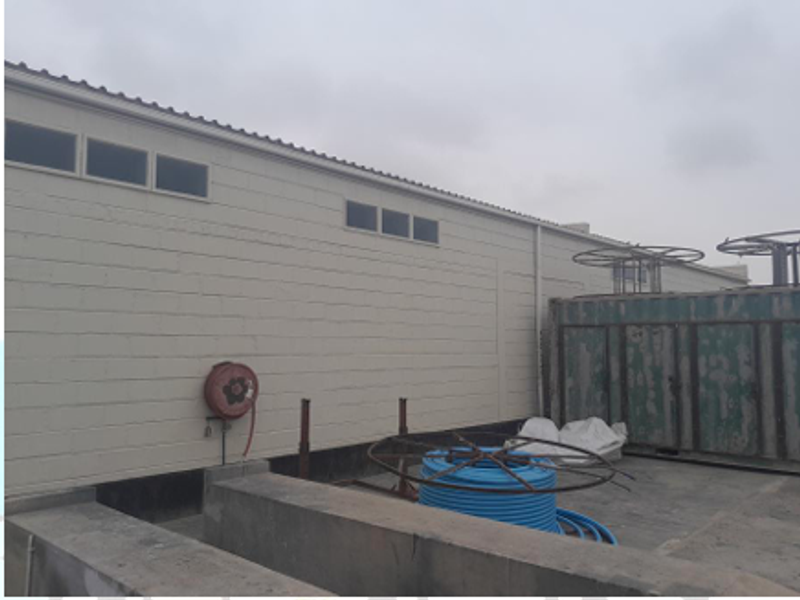 "Skaars soos Hoendertande" - Warehouse Swakop Industrial Area - Photo 2