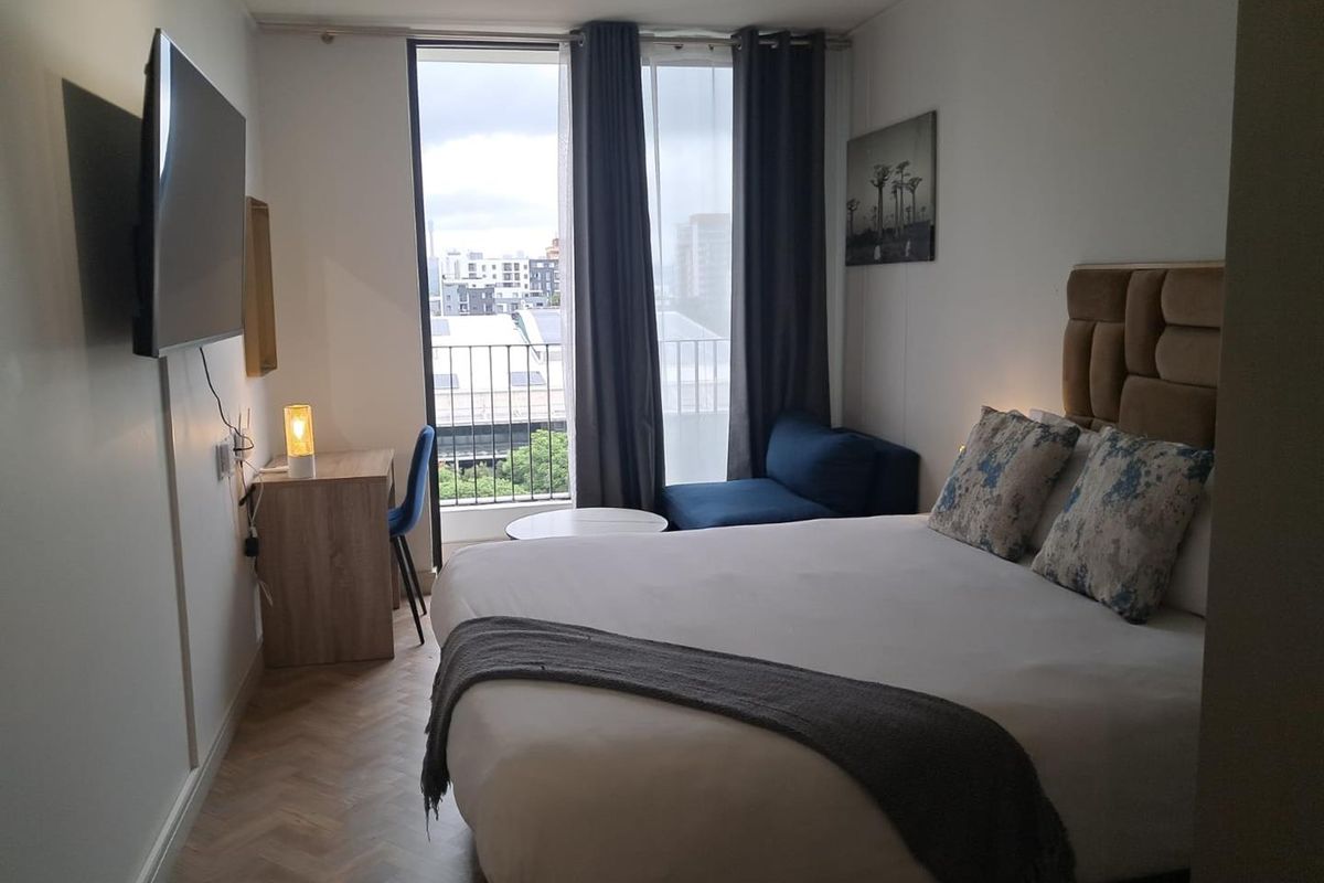 STUPENDOUS FULLY FURNISHED ULTRA MODERN STUDIO UNIT - Photo 4