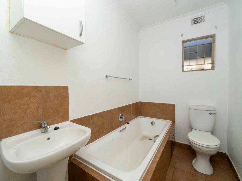 Renovated 3-Bedroom Home with Solar Geyser and Enhanced Security in Watervalspruit - Photo 7