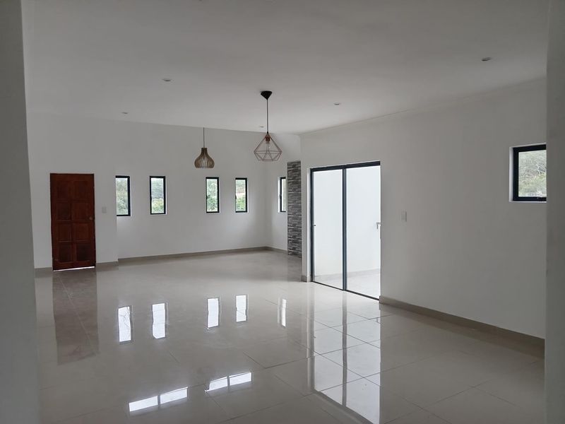 "Limited Opportunity: Luxury Sectional Title in Sarnia!" No Transfer Duty! - Photo 7