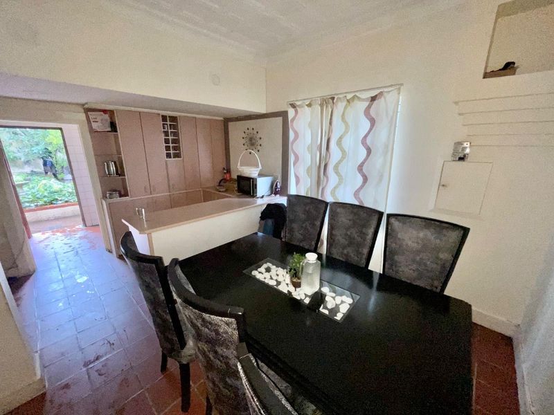 Exceptional 3-Cottage Estate for Visionary Investors - Photo 5