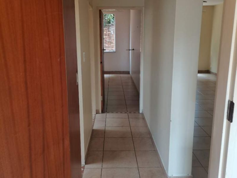 2 Bed 1 Bath Apartment for sale - Photo 10