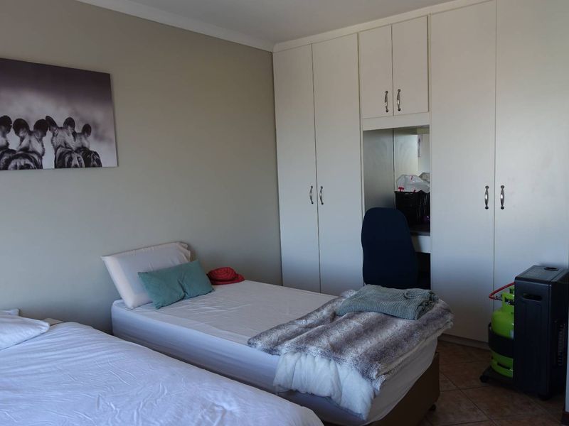 APARTMENT ON TOP FLOOR WITH BALCONY - Photo 4