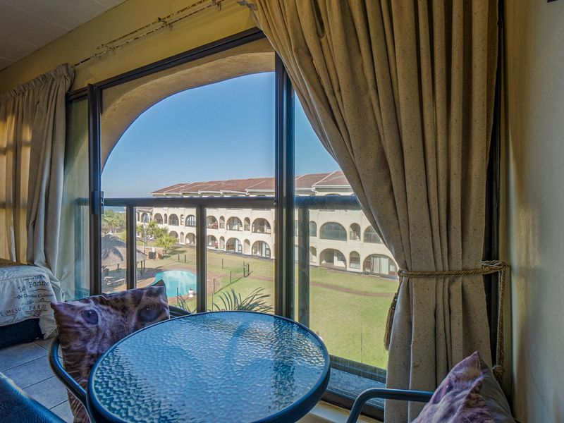 On the beach - Photo 8